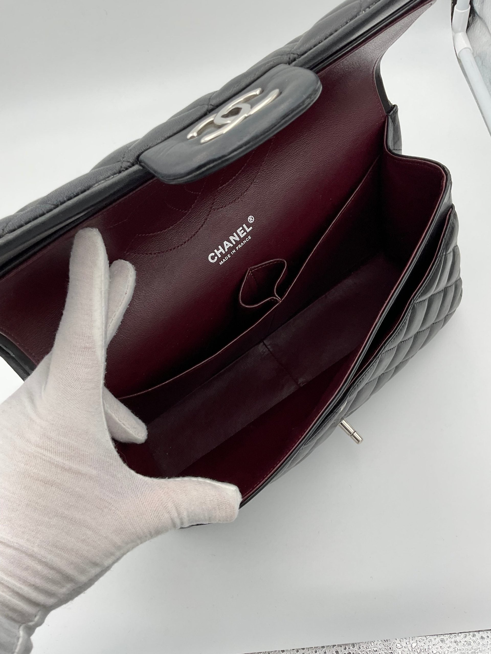 Chanel Timeless Classique Jumbo Handväska