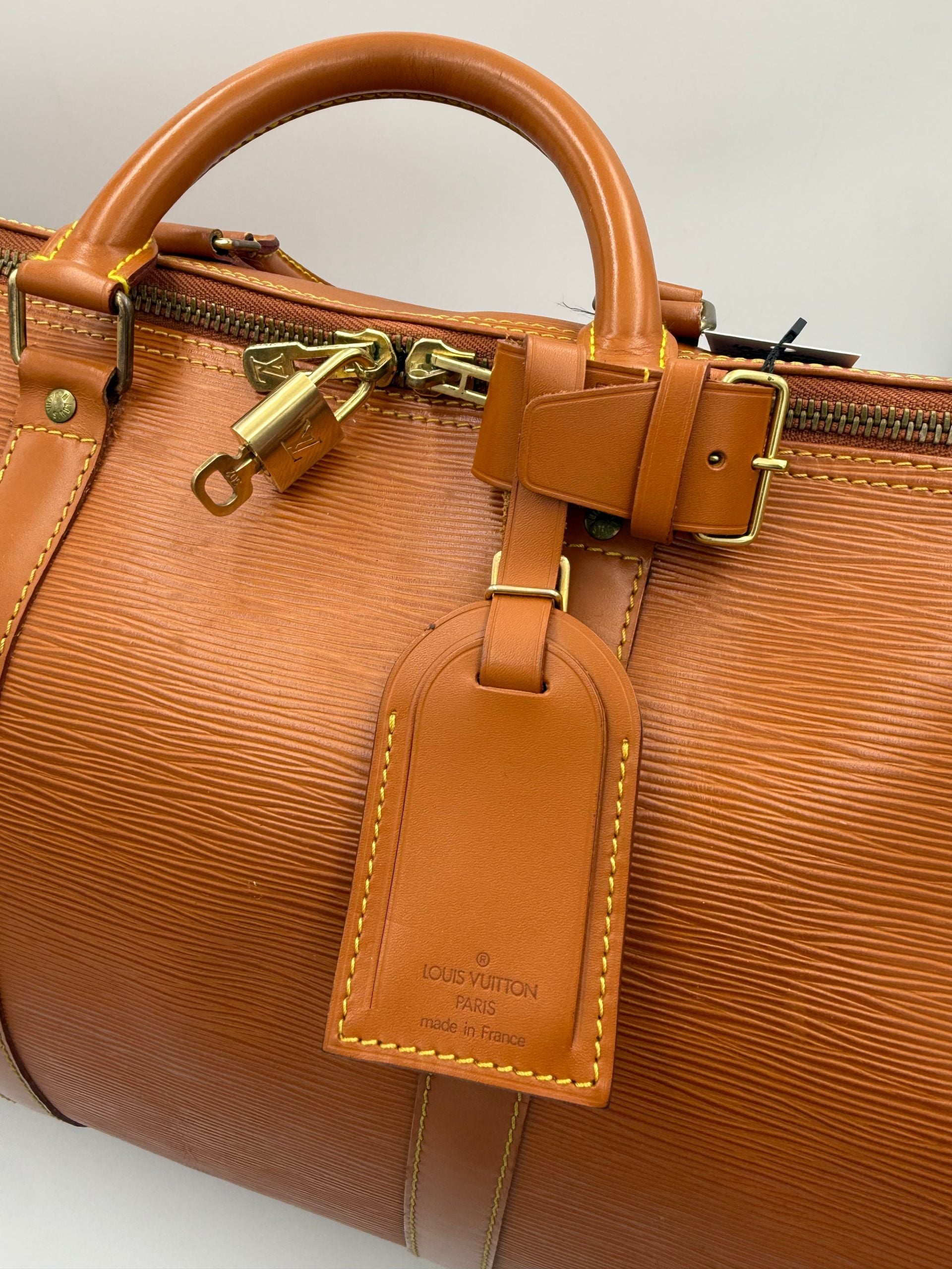 Louis Vuitton Keepall 50 Duffelbag Reseväska I Brunt Epi-läder