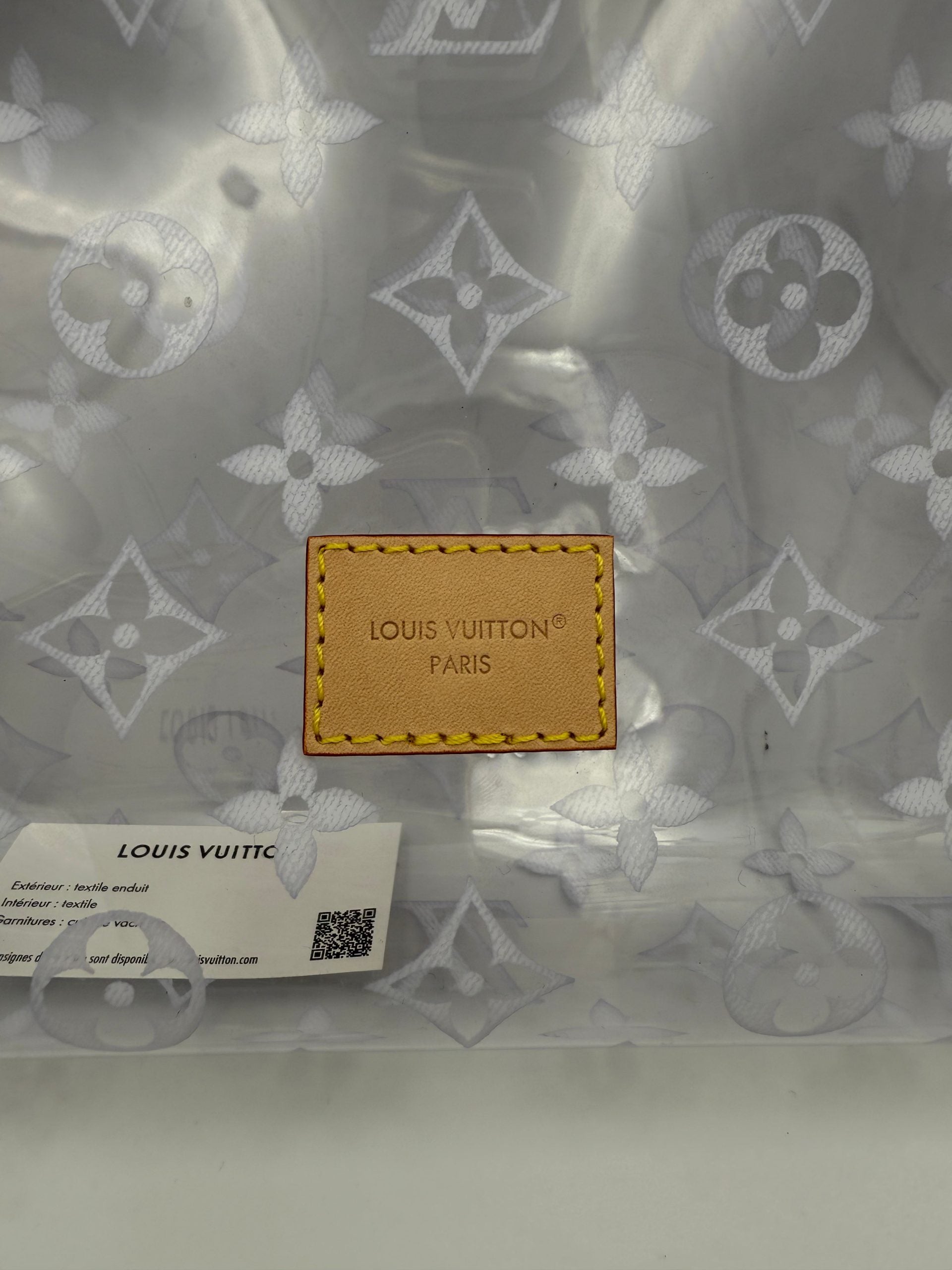 Louis Vuitton Genomskinlig Pochetteväska med Monogram
