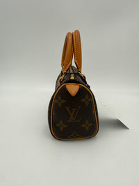 Louis Vuitton Nano Speedy Handväska I Monogram-Canvas