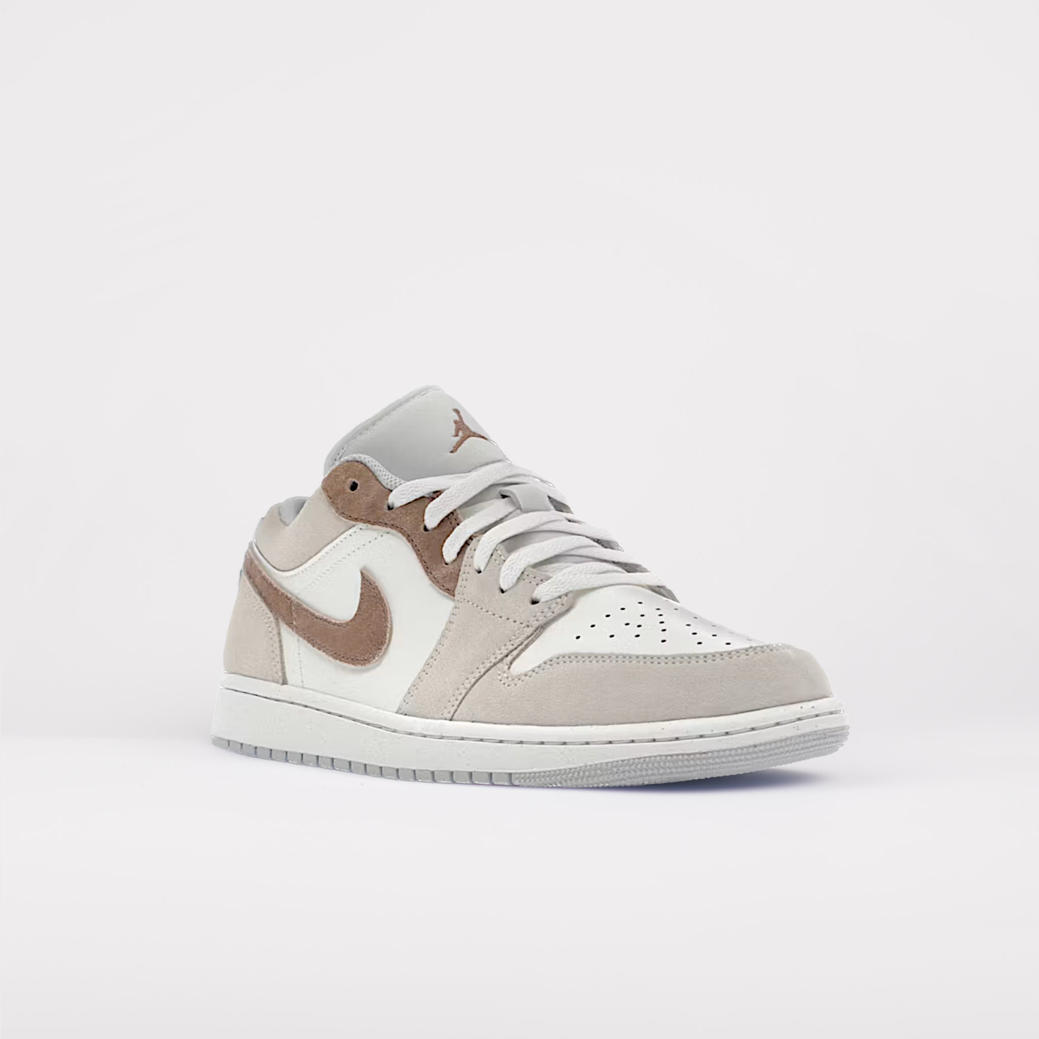 Jordan 1 Low SE Legend Light Brown