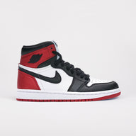 Jordan 1 Retro High Satin Black Toe (Dam)