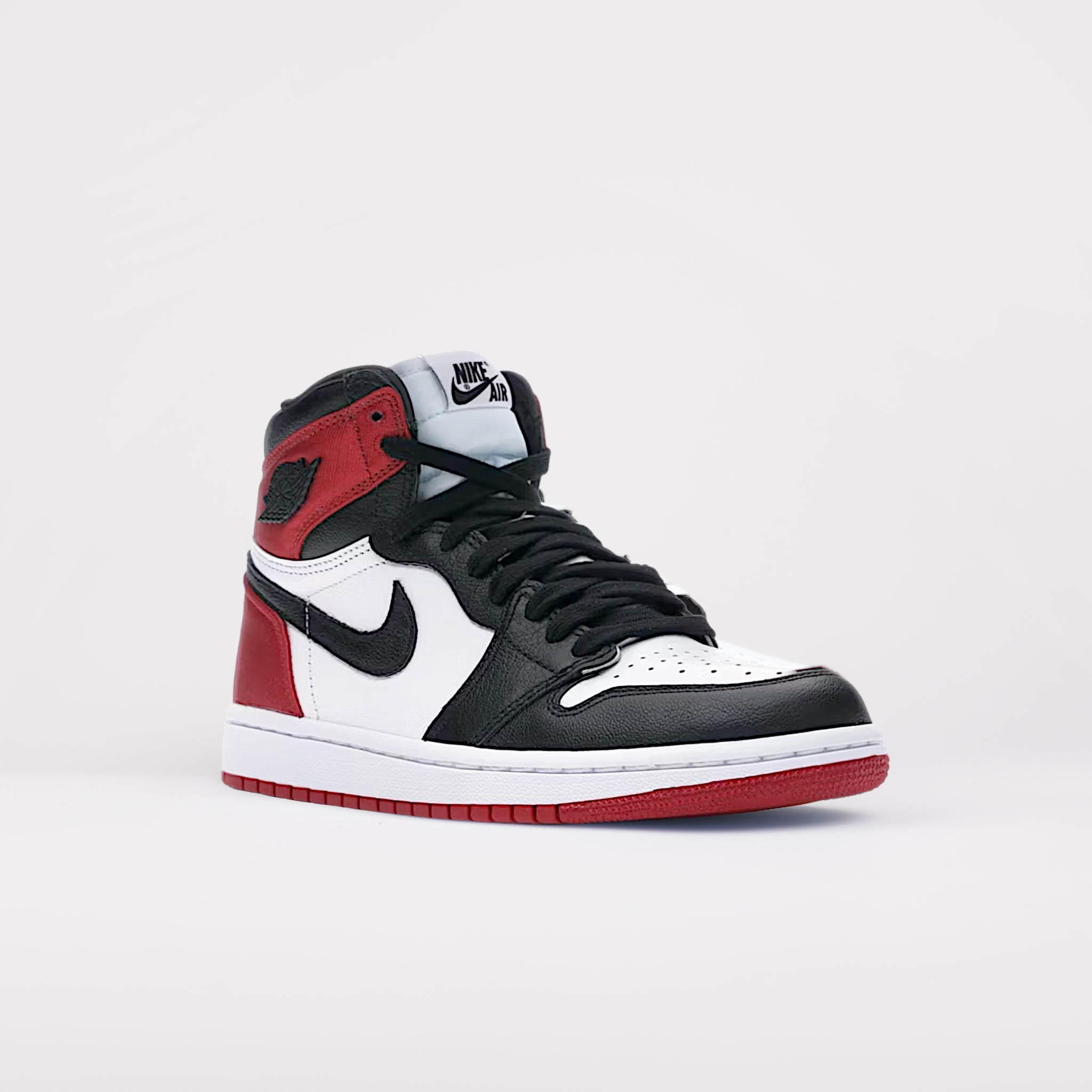 Jordan 1 Retro High Satin Black Toe (Dam)