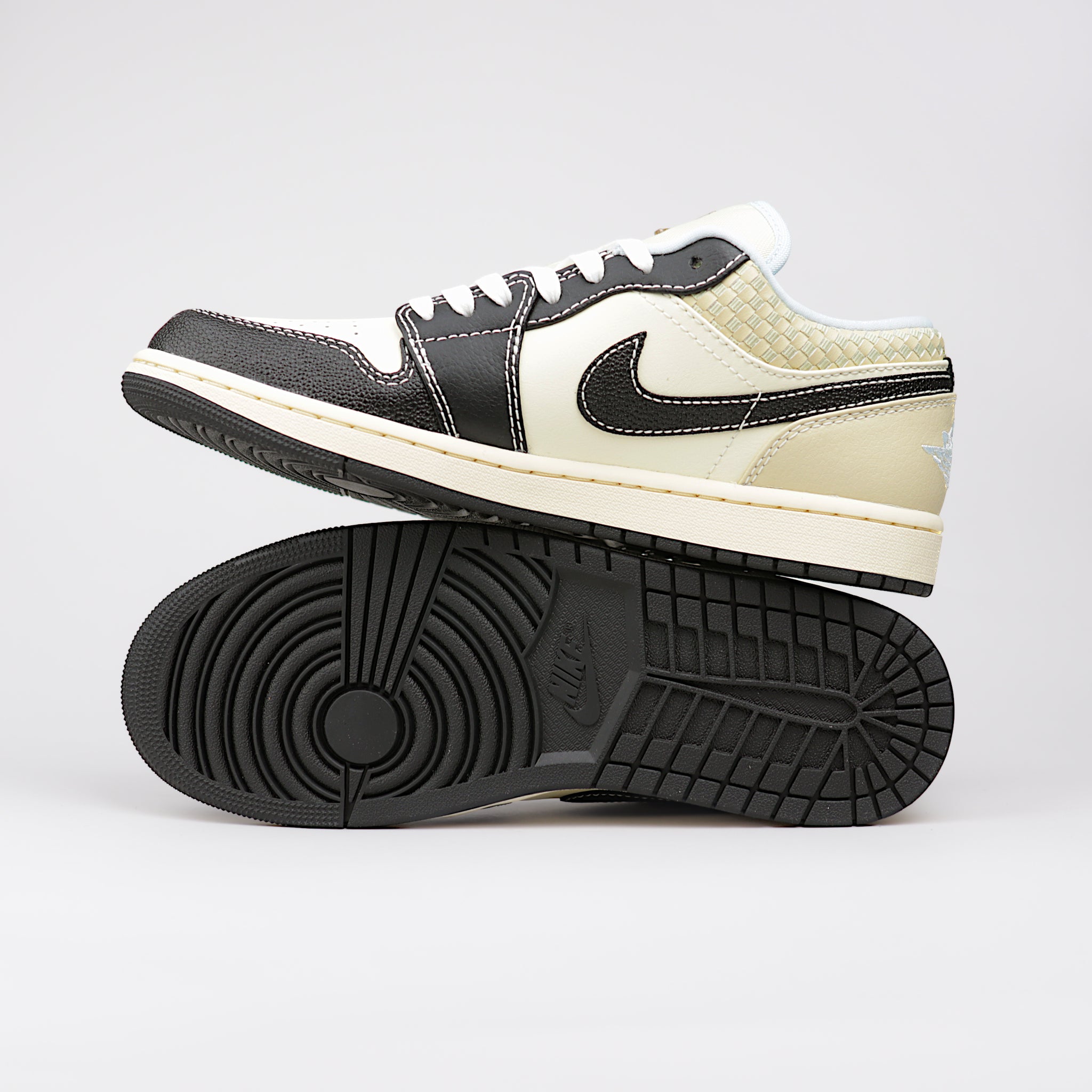 Jordan 1 Low SE Coconut Milk Black Muslin